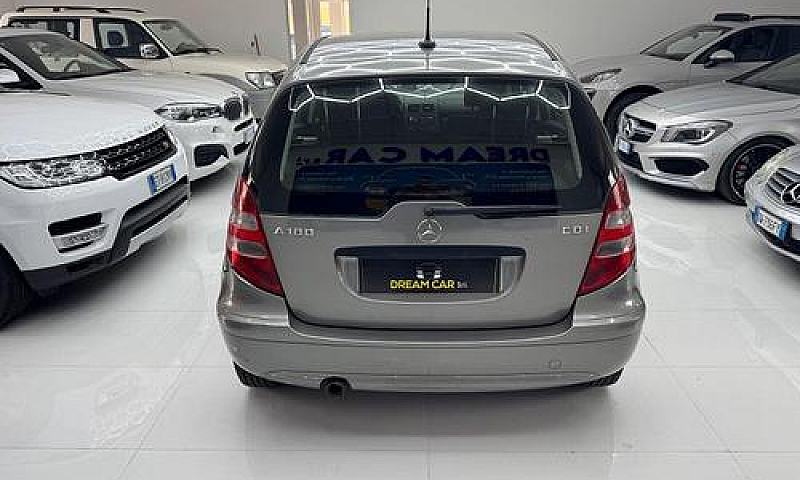 Mercedes-Benz A 180 ...