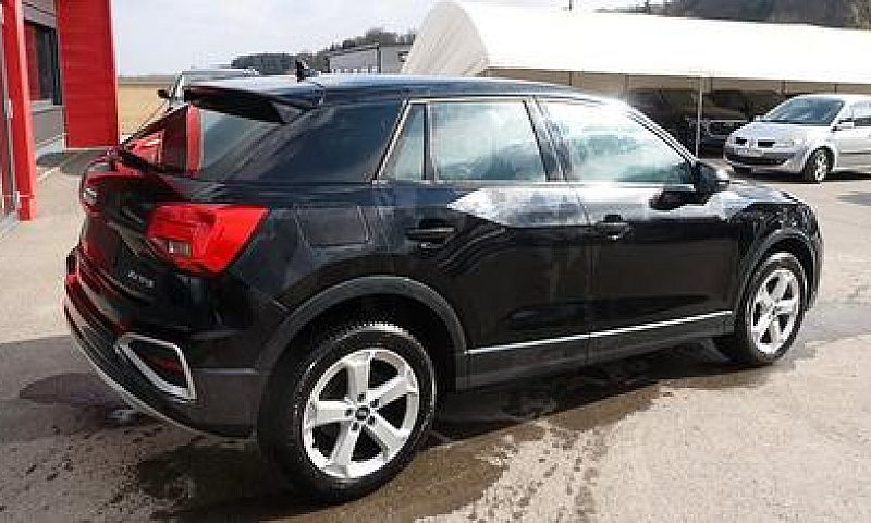 Audi Q2 35 Tfsi S Tr...