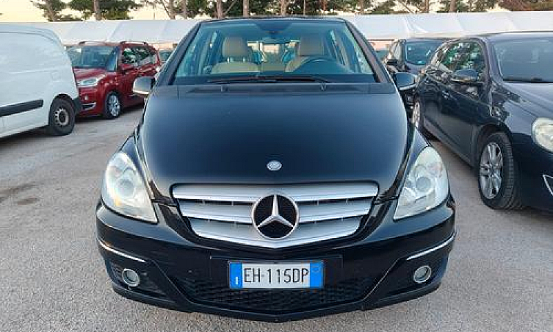 Mercedes-Benz B 200 ...