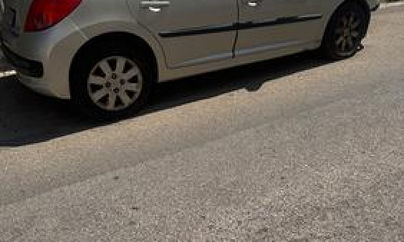 Peugeot 207...