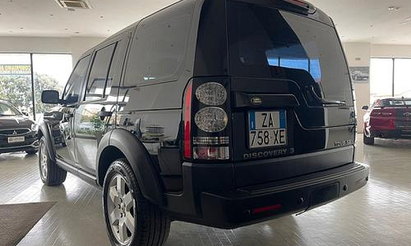 Land Rover Discovery...