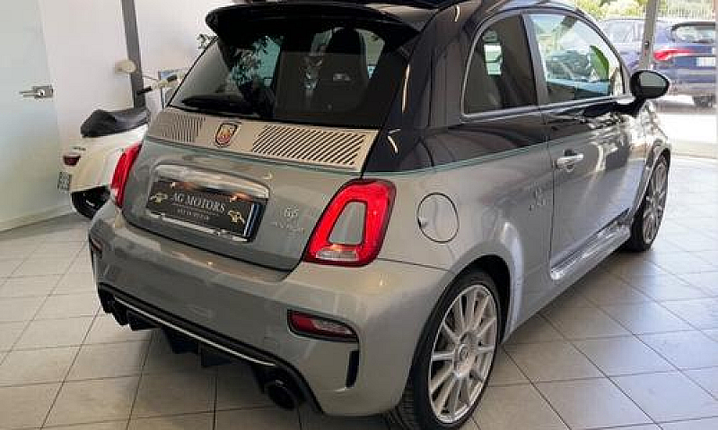 Abarth 695 1.4 Turbo...