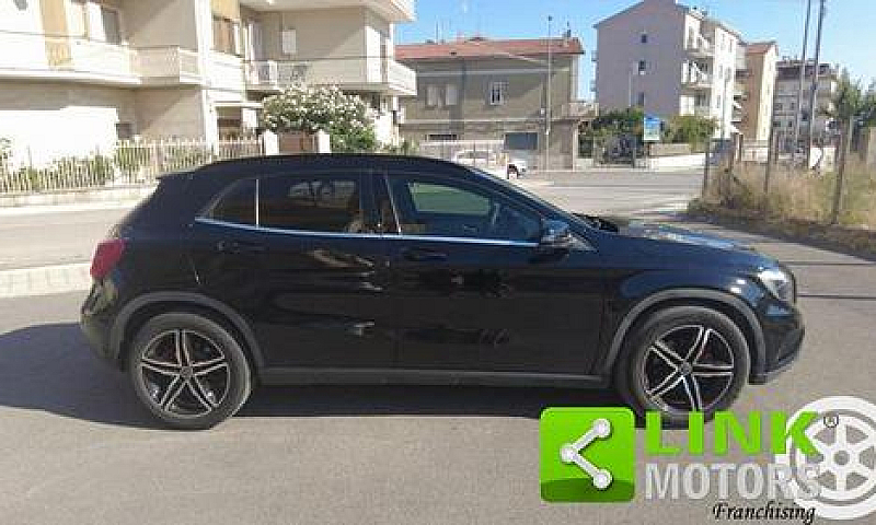 Mercedes-Benz Gla 20...