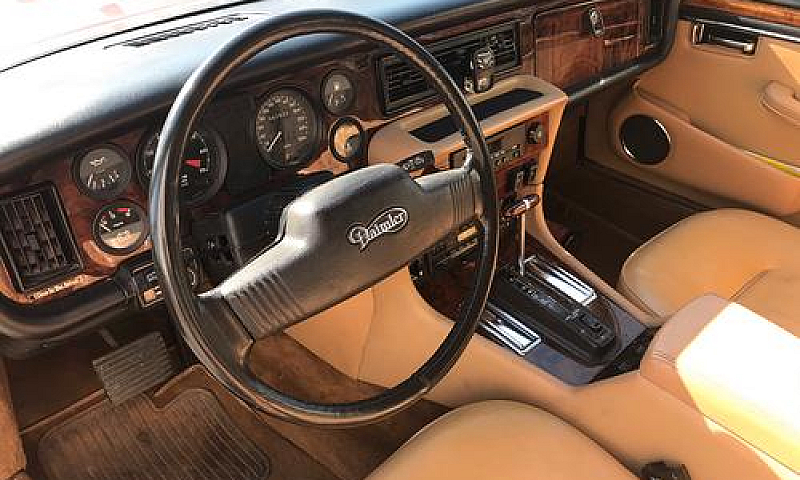Daimler Double Six H...