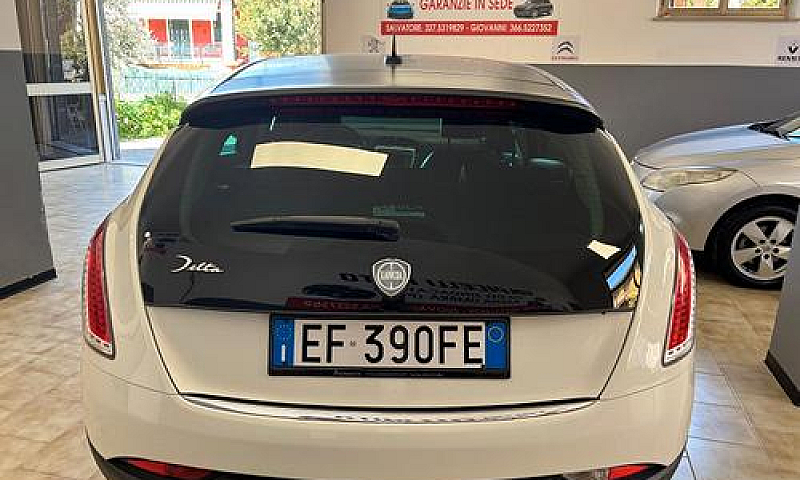 Lancia Delta 2011Ds1...