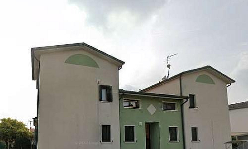 Appartamento A Ceggi...