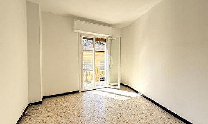 4 Locali A Sanremo...