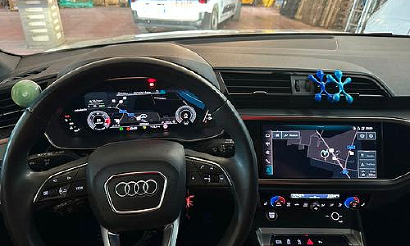 Audi Q3 - 2021...