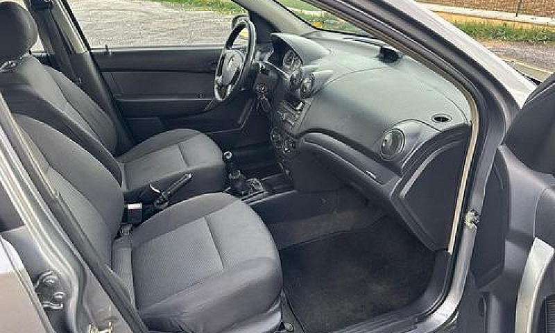 Chevrolet Aveo 1.2 5...