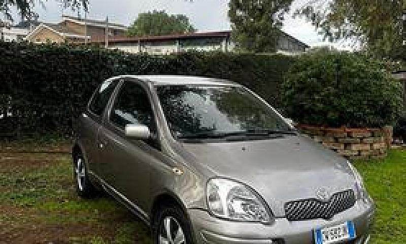 Toyota Yaris 1.0 3 P...