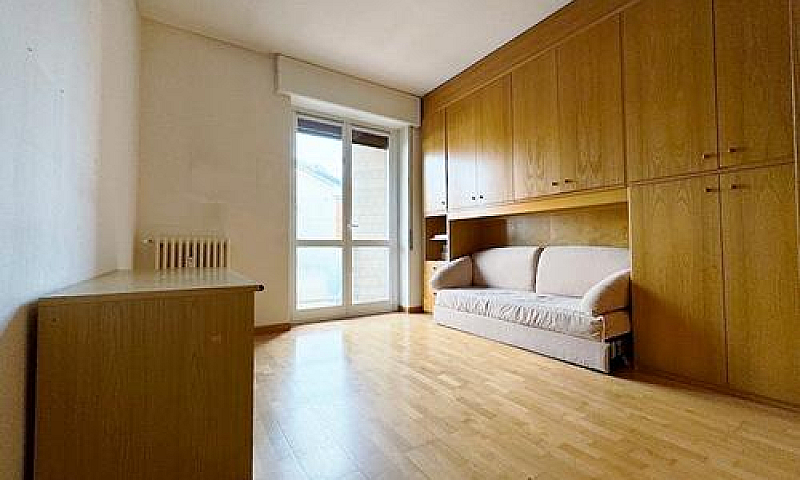 Trilocale Con Box Tr...