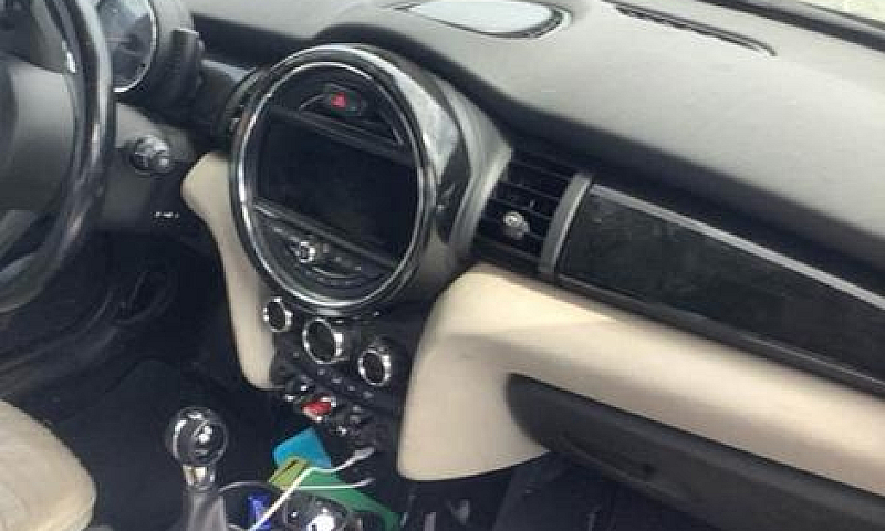 Mini 1.5 Cooper D Bu...