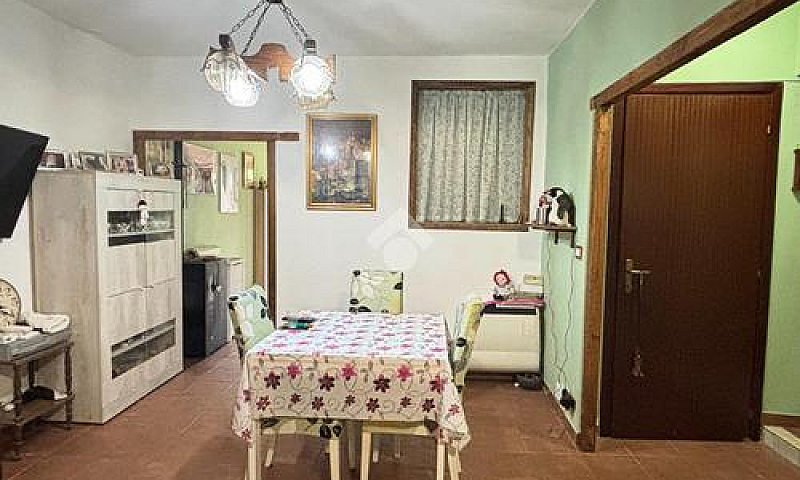 3 Locali A Genazzano...