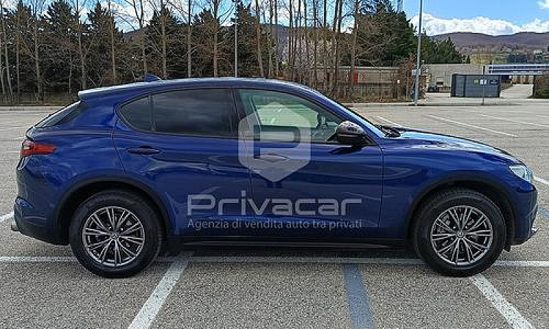 Alfa Romeo Stelvio 2...
