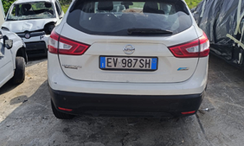 Nissan Qashqai Incid...
