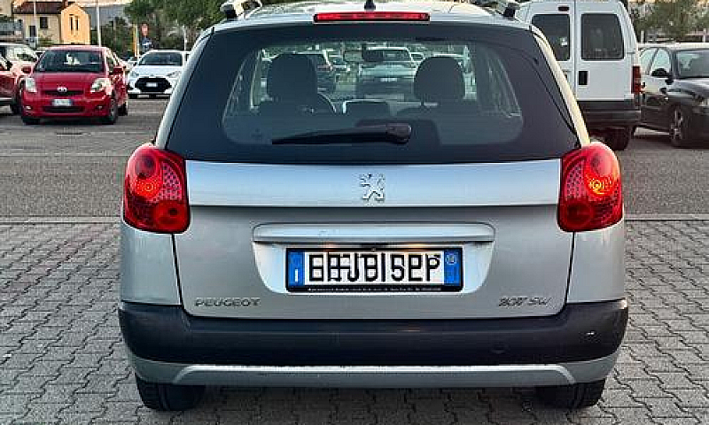 Peugeot 207 1.4 Vti ...
