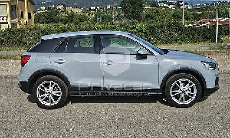 Audi Q2 35 Tfsi S Tr...