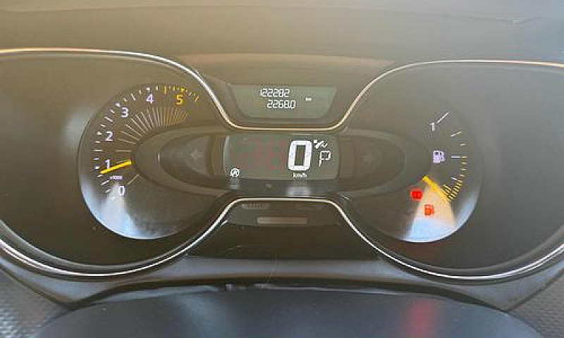 Renault Captur Aiuto...