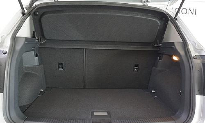 Volkswagen T-Cross 1...