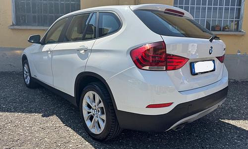 Bmw X1 Super Black F...