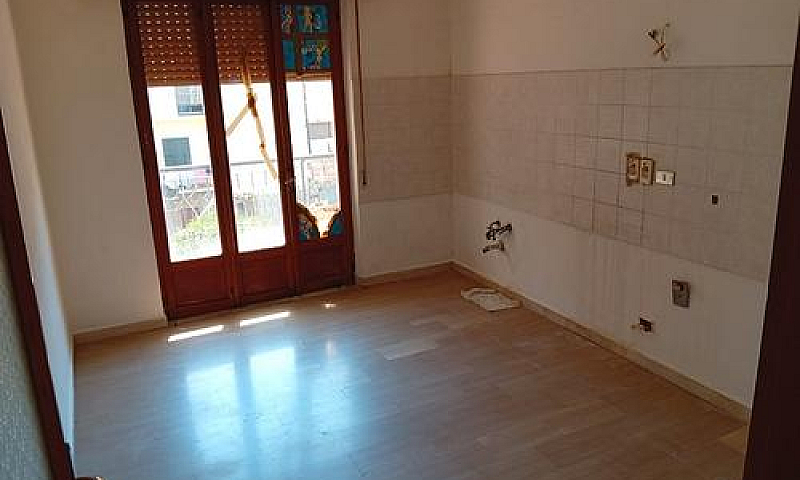 Ampio Appartamento C...
