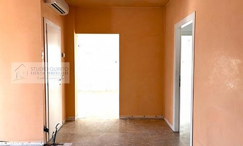Appartamento Con Tre...