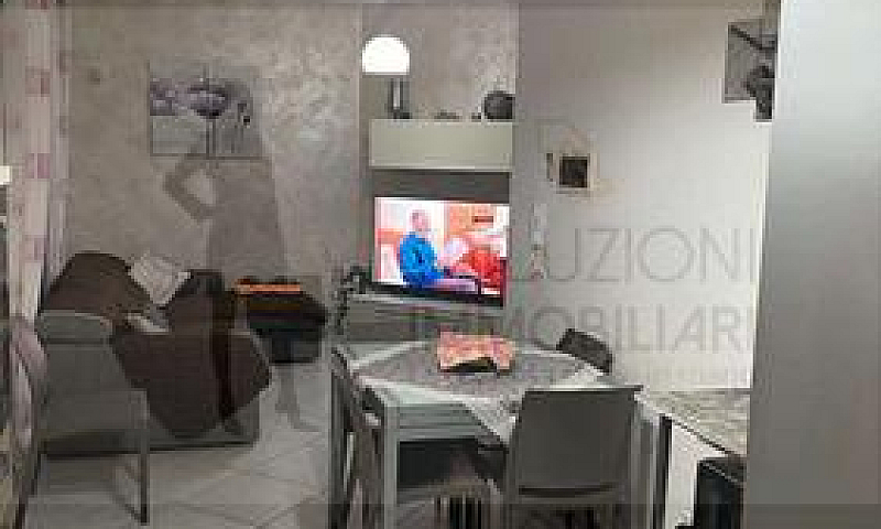 Appartamento A Caste...