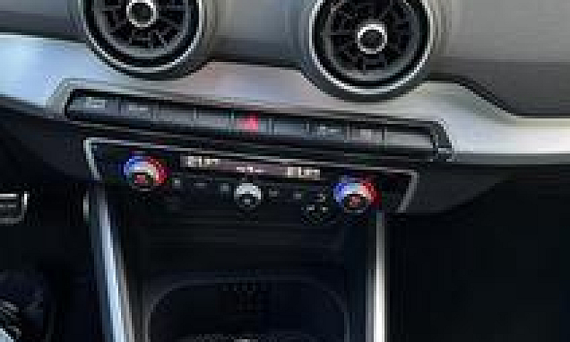 Audi Q2 Sline...