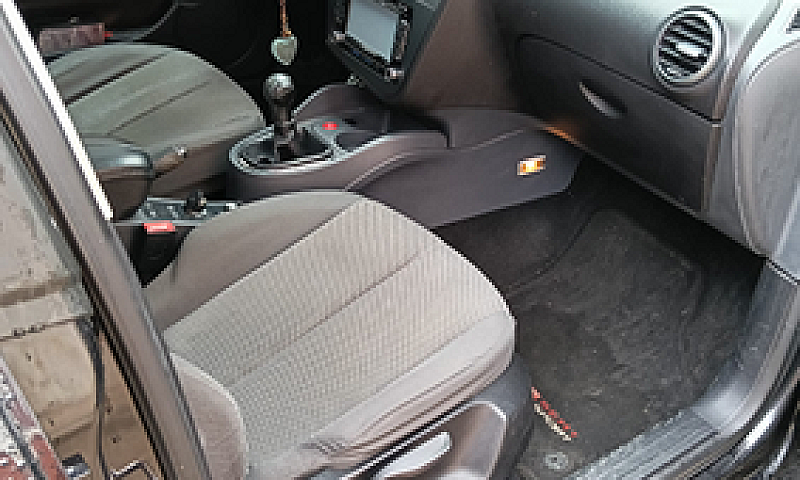 Seat Leon...