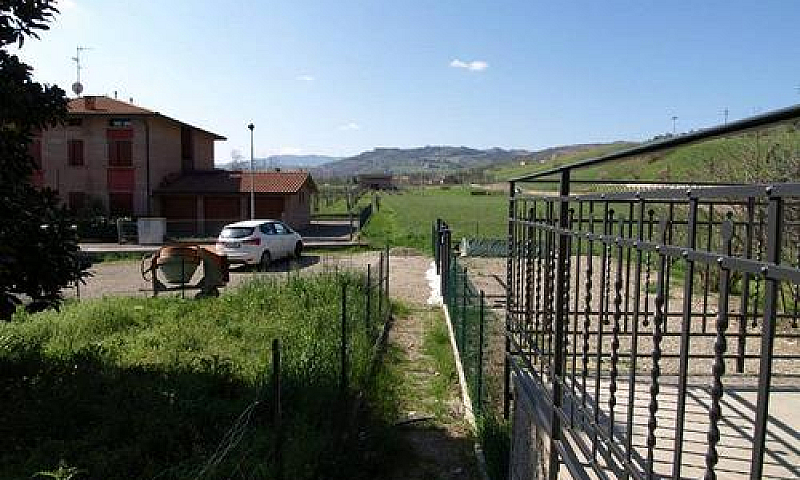 Valsamoggia (Bo)-Tin...