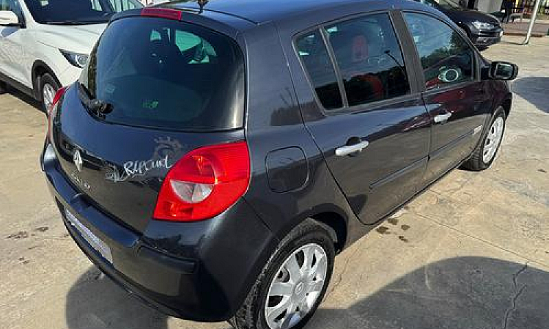 Renault Clio 1.5 Dci...