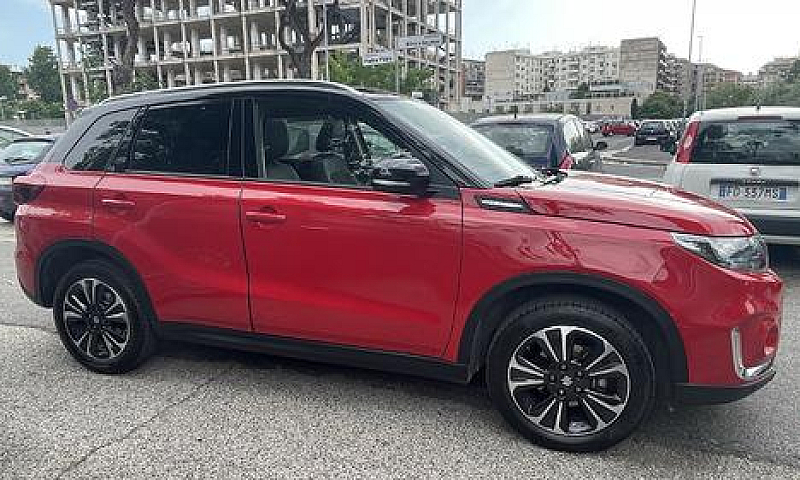 Suzuki Vitara (2015)...