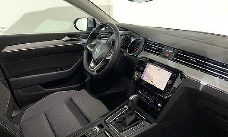 Volkswagen Passat Va...