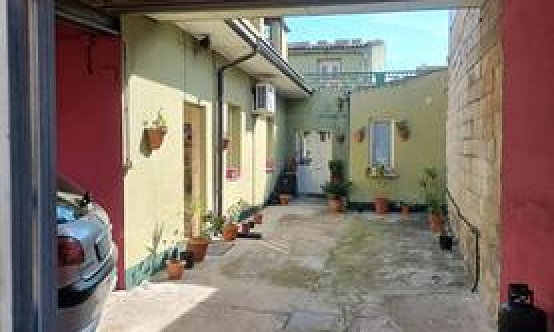 Casa Di Proprietà...