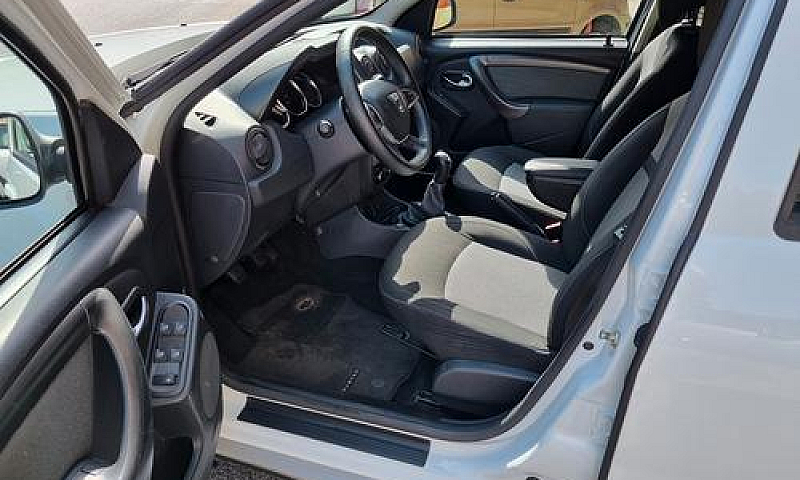 Dacia Duster 1.6 115...