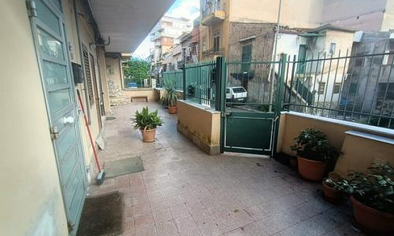 2 Vani Ristrutturato...