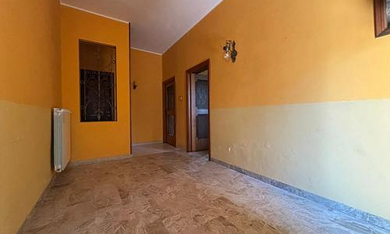 Appartamento In Cent...