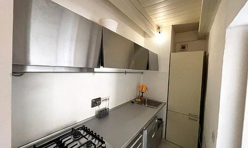 Stile Moderno E Vist...