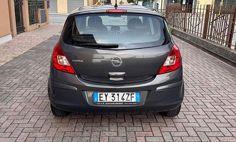 Opel Corsa 1.2 Benzi...