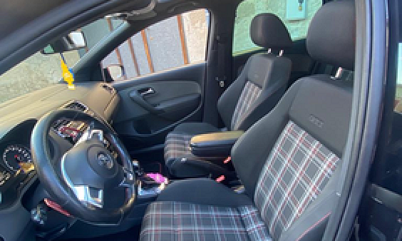 Polo 6R Gti...