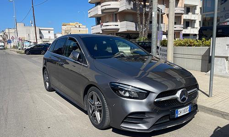 Mercedes-Benz B 200 ...