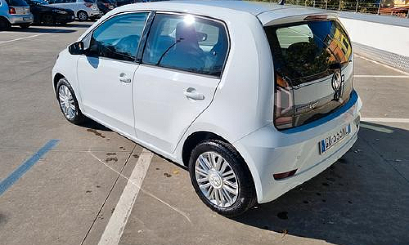 Volkswagen Up! 1.0 5...