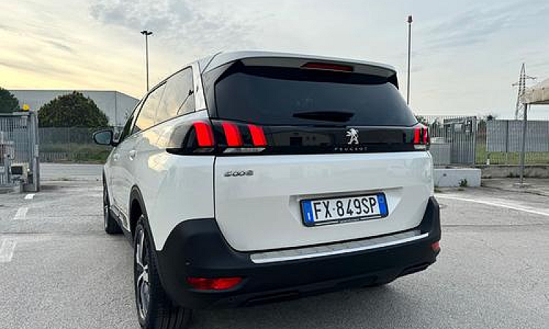 Peugeot 5008 1.5 Hdi...