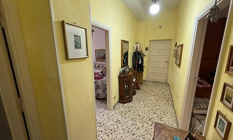 Appartamento Con Ter...