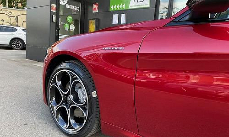 Alfa Romeo Giulia 2....