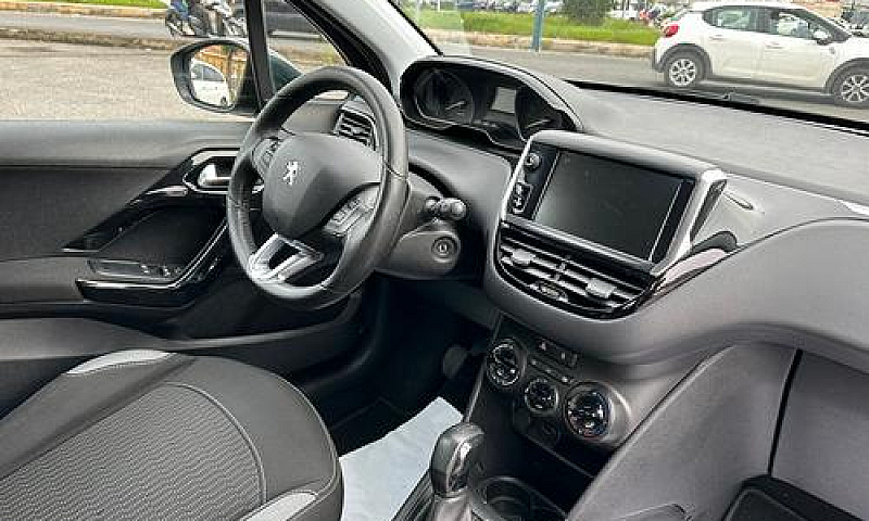 Peugeot 208 5Porte A...