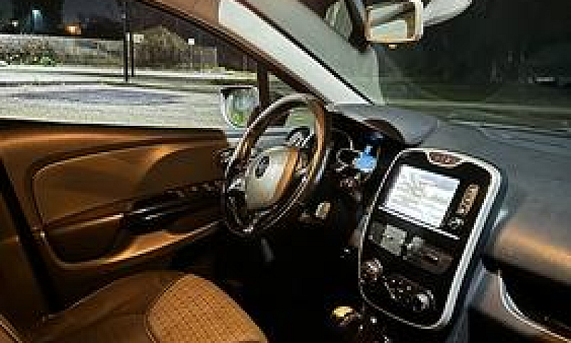 Renault Clio Sporter...