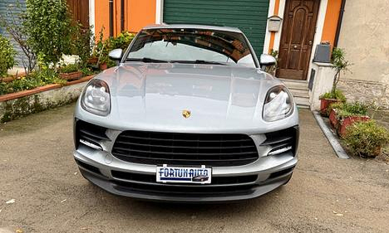 Porsche Macan 2.0...