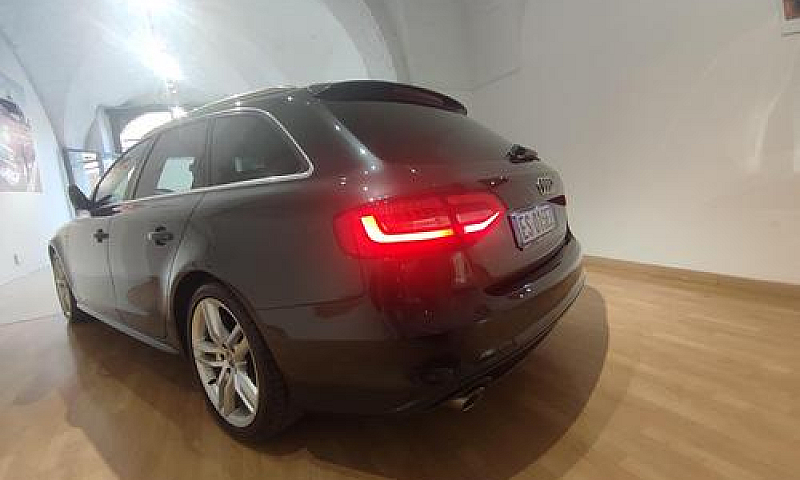 Audi A4 Avant 3.0 V6...
