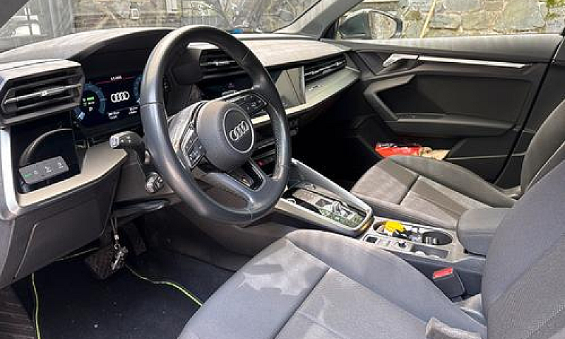 Audi A3 - 40Tfsi Bus...
